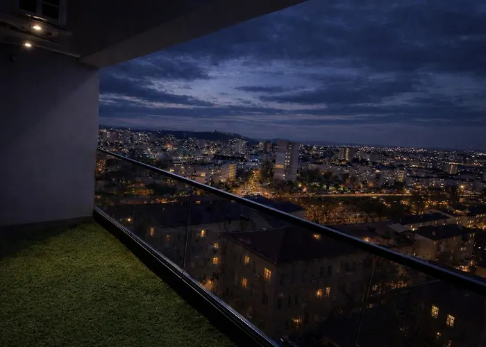 Central Apartment Panoramic View Iasi