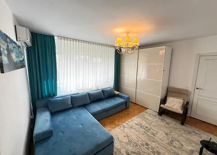 Palace View Apartment- 3 Rooms & Self Checkin Iasi